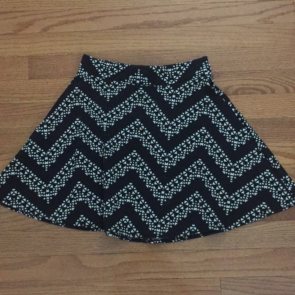 Girls Charlotte Russe Flowy Skirt
